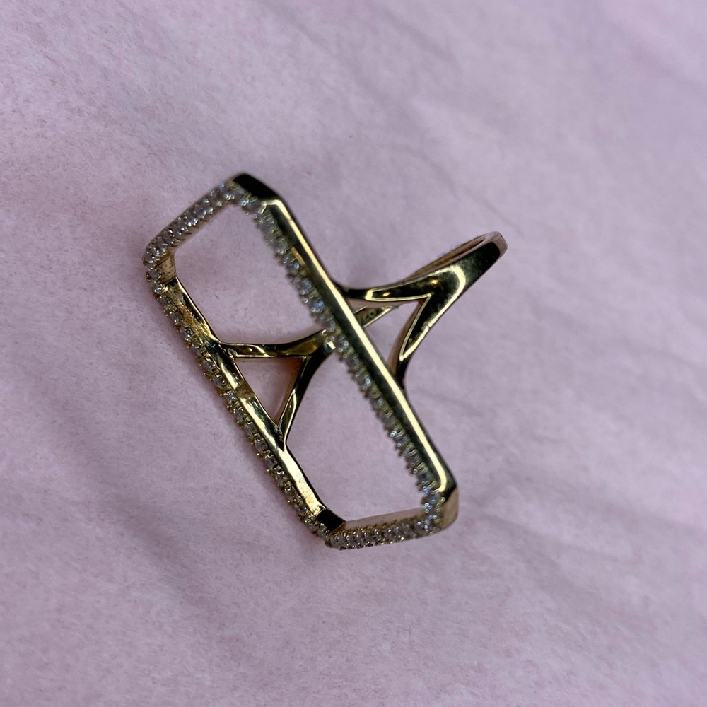 Gold studded rectangular ring - Picture 2 of 4